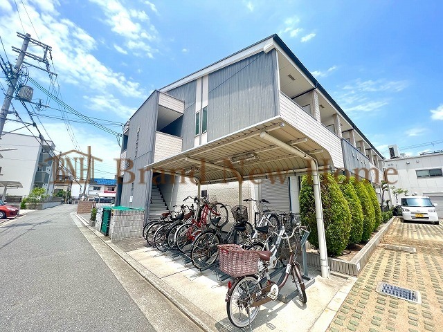敷地内・建物