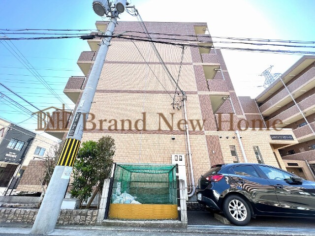 敷地内・建物