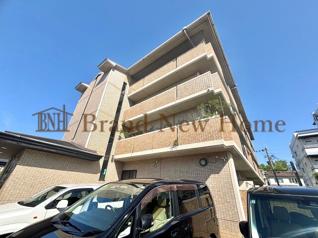 敷地内・建物