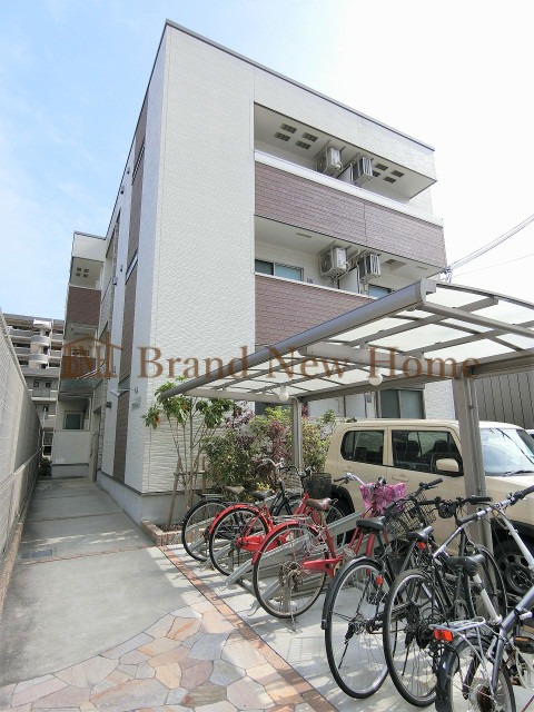 敷地内・建物