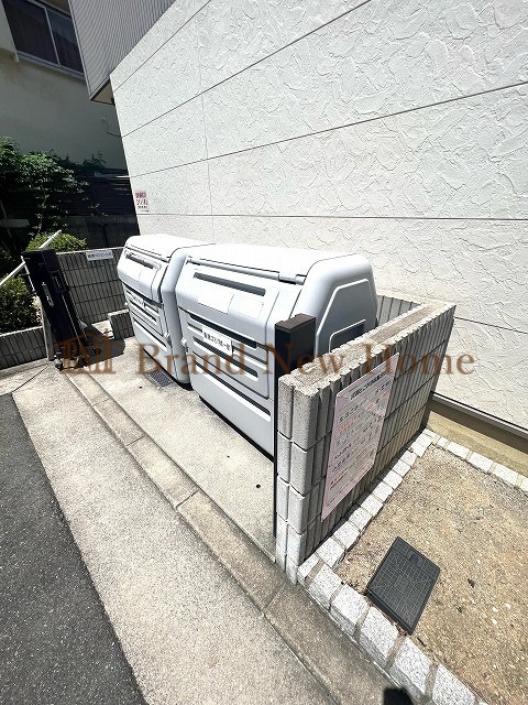 敷地内・建物