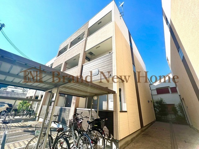 敷地内・建物