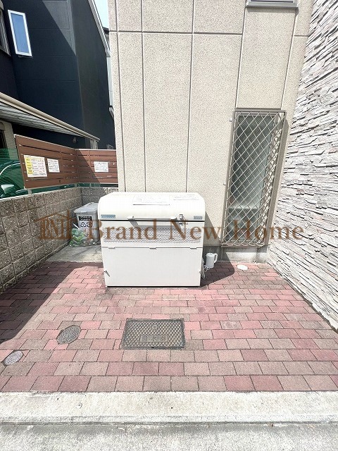 敷地内・建物