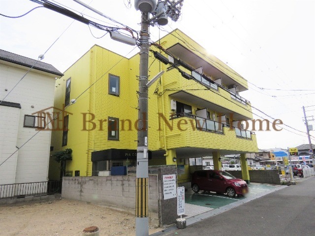 敷地内・建物