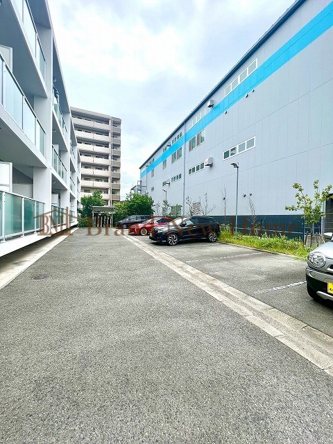 敷地内・建物