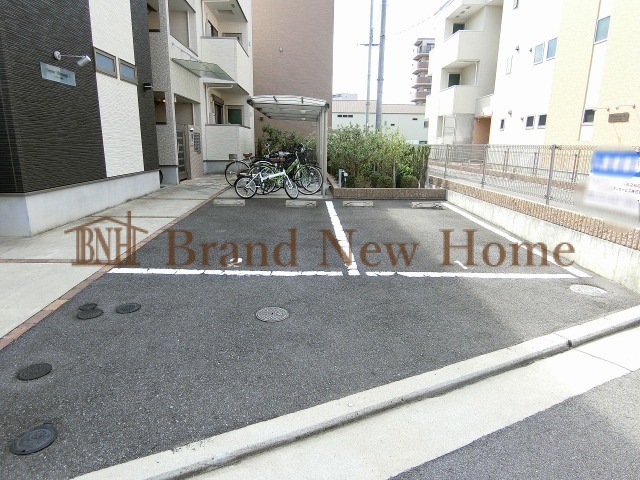 敷地内・建物