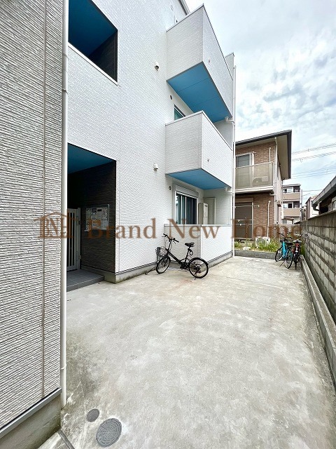 敷地内・建物