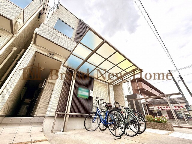 敷地内・建物
