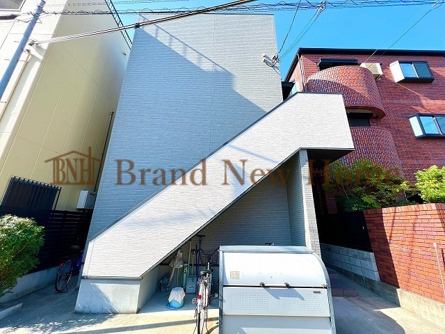敷地内・建物