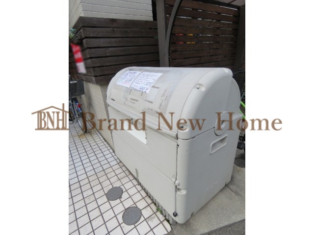 敷地内・建物