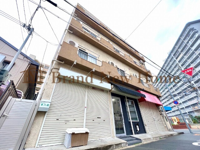 敷地内・建物