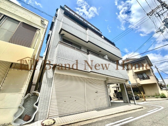 敷地内・建物