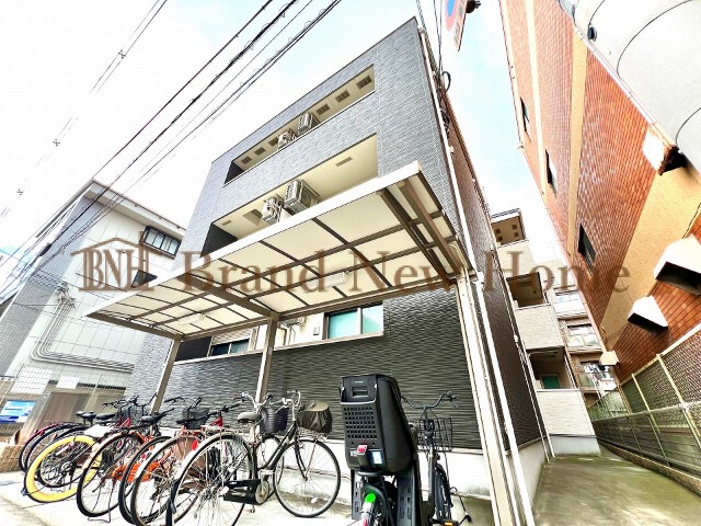 敷地内・建物