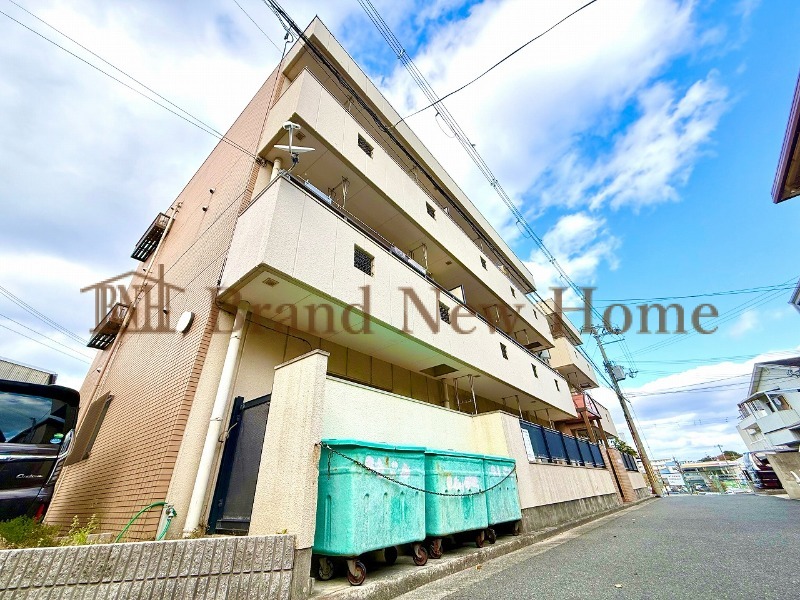 敷地内・建物