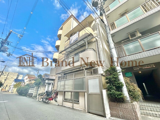 敷地内・建物