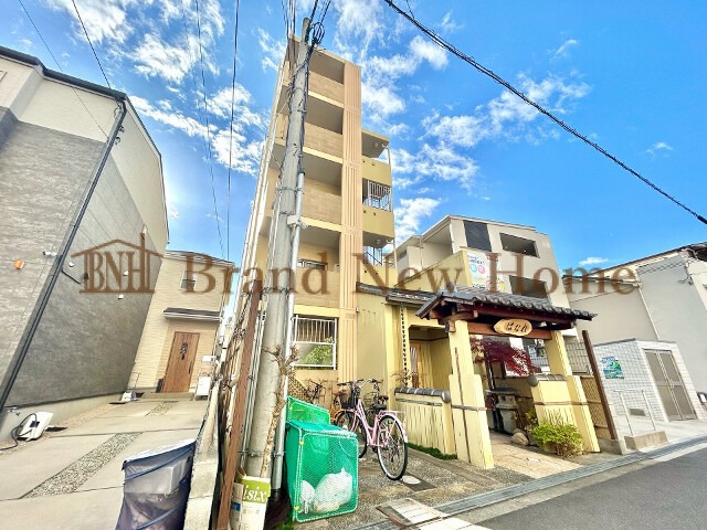 敷地内・建物