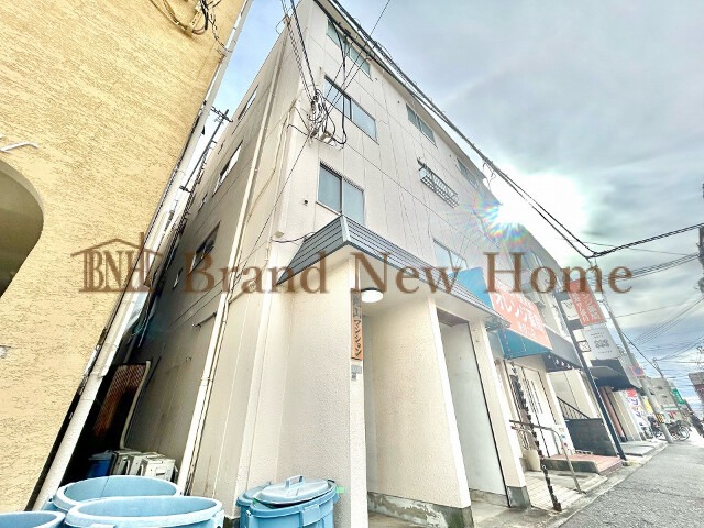 敷地内・建物