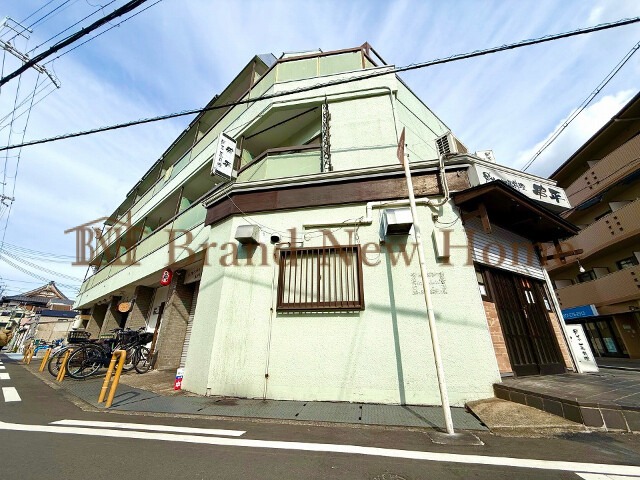 敷地内・建物