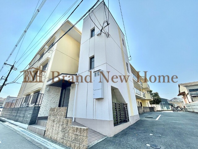 敷地内・建物