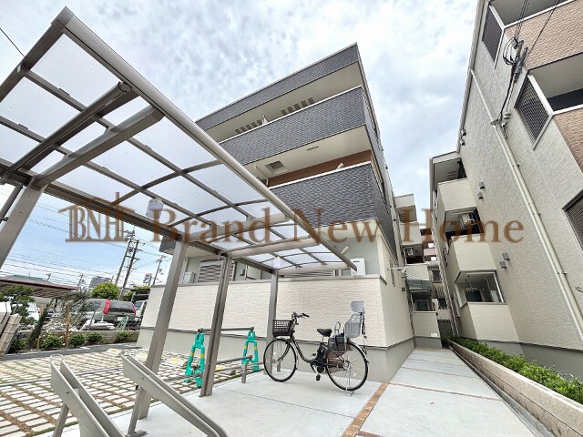 敷地内・建物