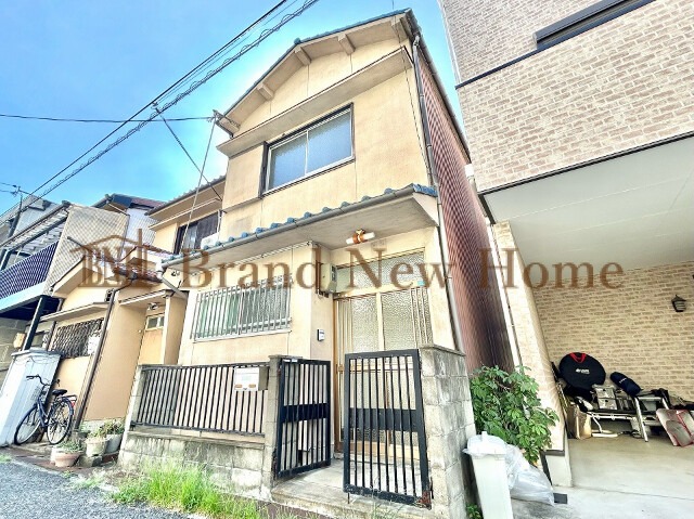 敷地内・建物