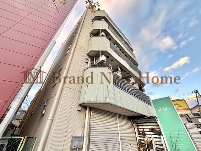 敷地内・建物
