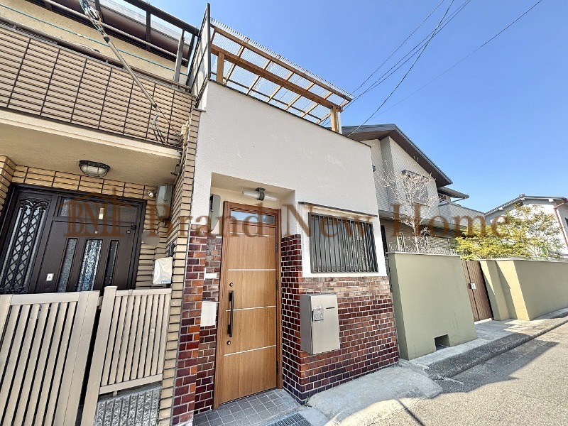 敷地内・建物