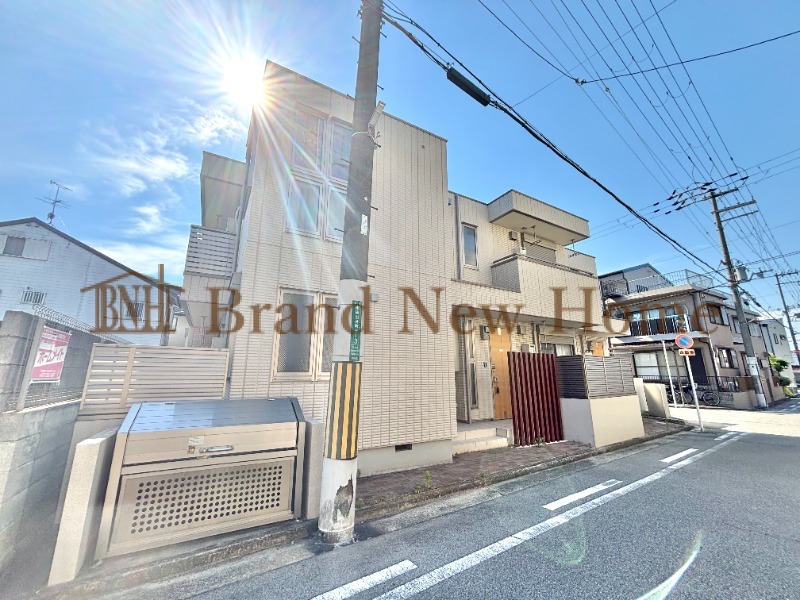 敷地内・建物