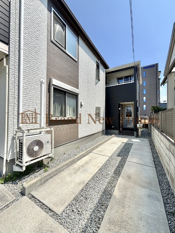 敷地内・建物