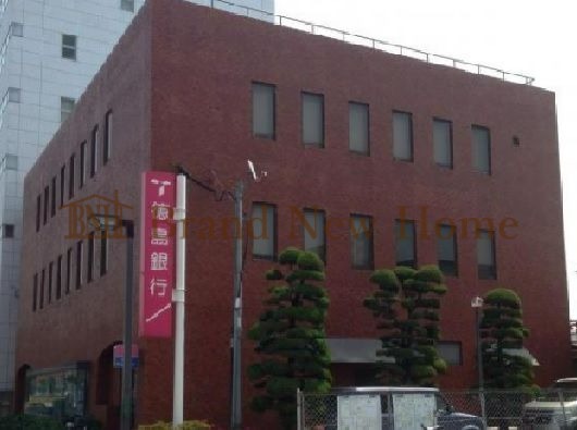 銀行