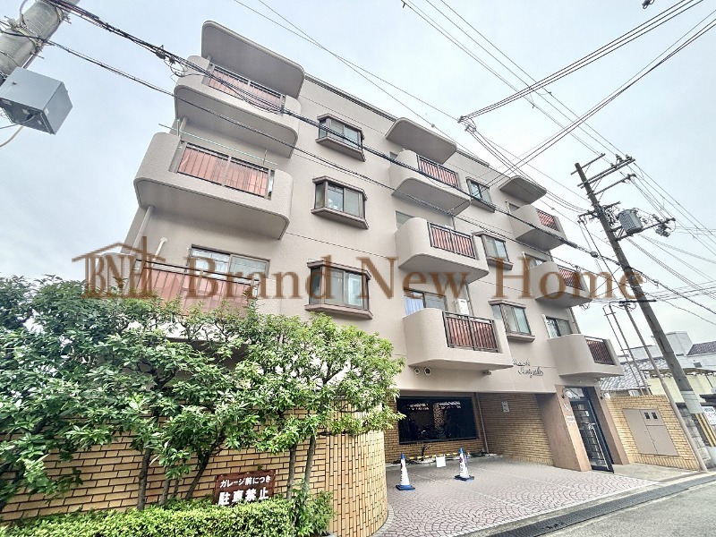 敷地内・建物