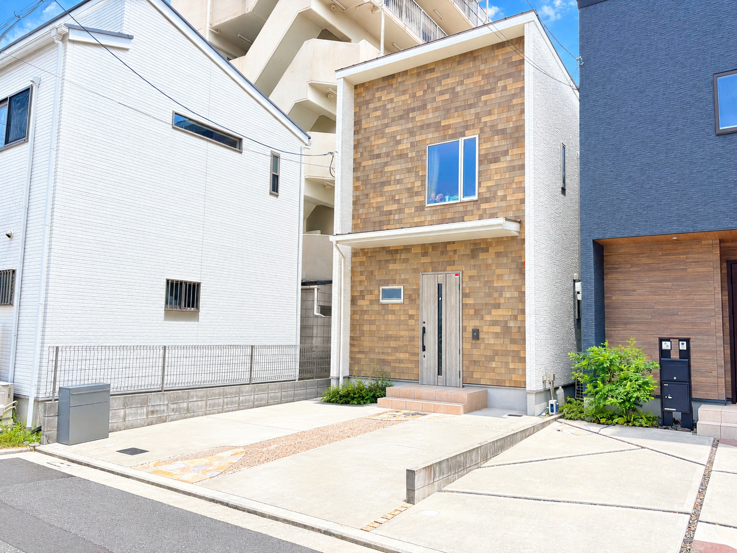 【売中古戸建】堺市北区北長尾1丁　　堺市駅徒歩4分、車2台駐車の築浅物件